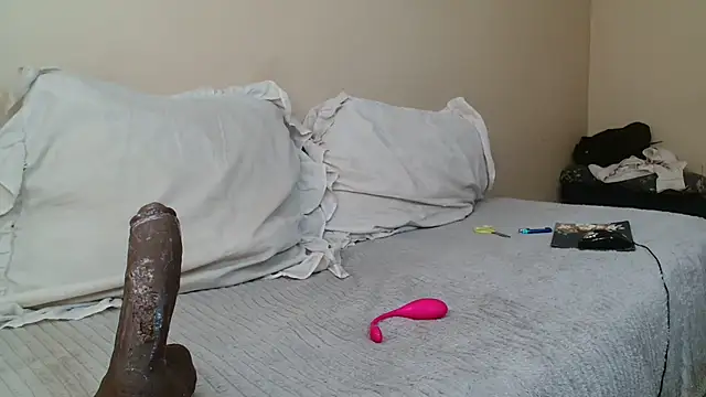 KinkyJXxX élő XXX-chatje