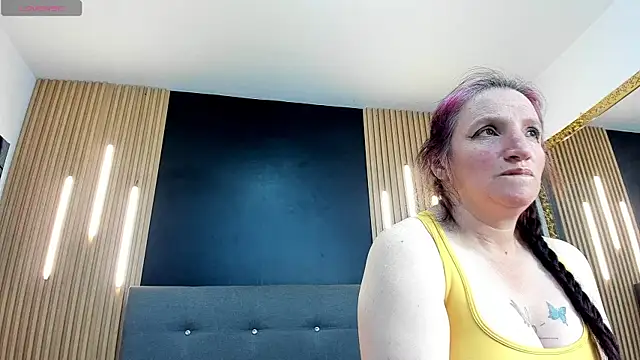 CloeMature – Live XXX-chat
