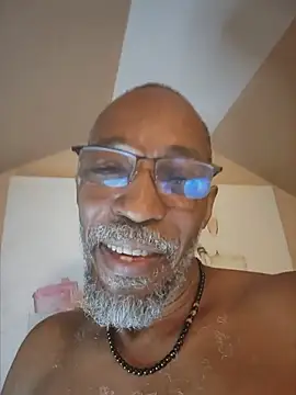 הופעת וובקאם של Lonelynudist59