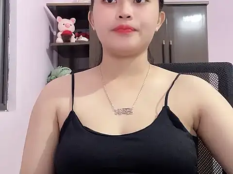 ThuPhuong858 Chat XXX in diretta
