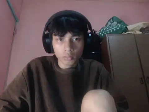 Kyoshi_19 Pertunjukan Webcam