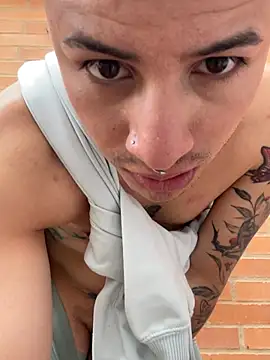 SirDamian Live XXX Chat