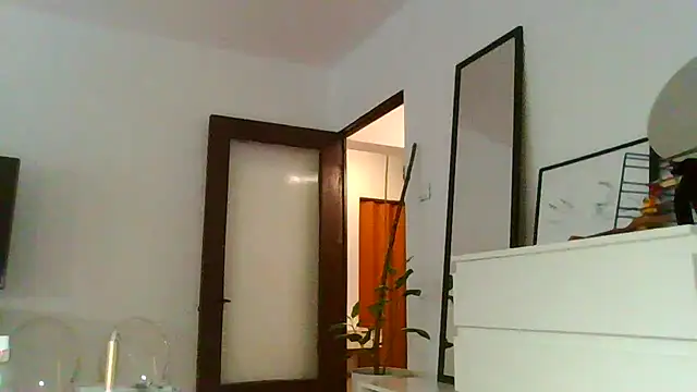 Ms-Lust1- Live XXX-Chat