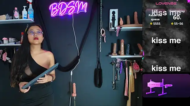 MissVicky_SlaveLiah_BDSMのライブXXXチャット