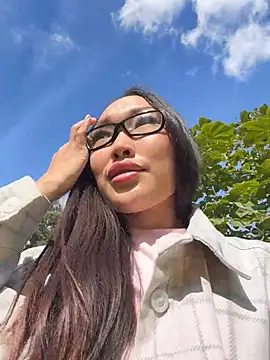 trytomakememoam's Live XXX Chat