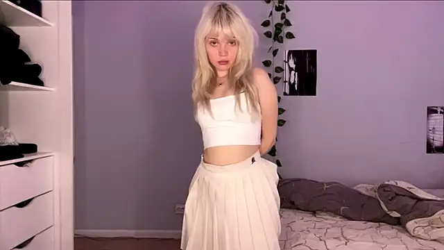 CoralBarra's Live XXX Chat