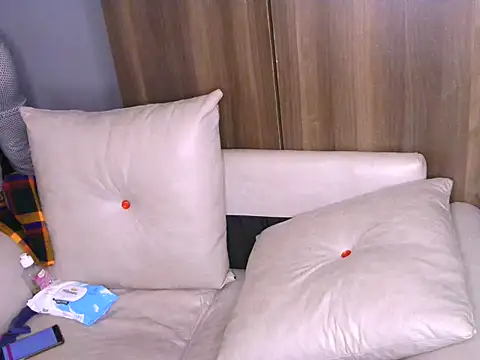 Chat +18 de Bustycece ao vivo