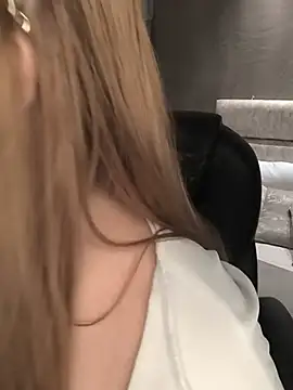 miaparker25 লাইভ XXX চ্যাট