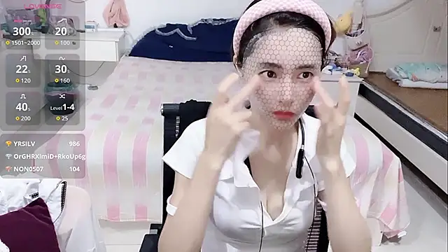Živý XXX chat miaomiao-99
