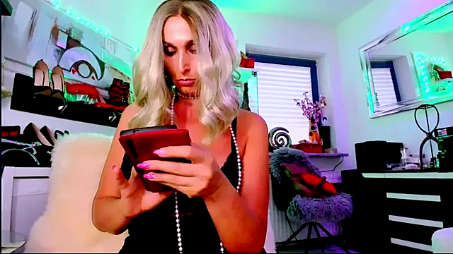 XXX chat uživo modela 2bigass4_u