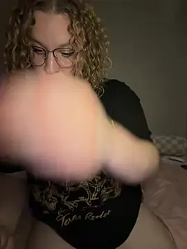 EmmieRae Show in webcam
