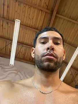 AronnCruz Live XXX Chat