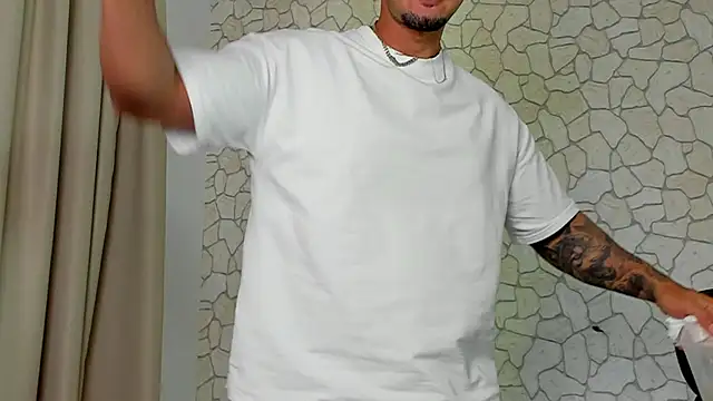 ClintMasters' Live XXX Chat