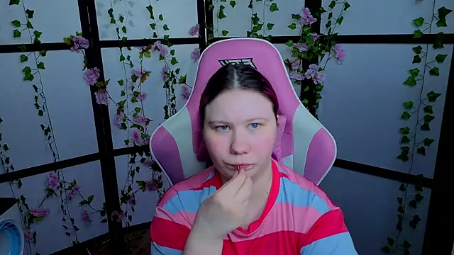 kitsune_little's Live XXX Chat