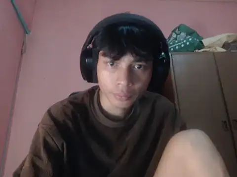 Kyoshi_19 Chat XXX in diretta