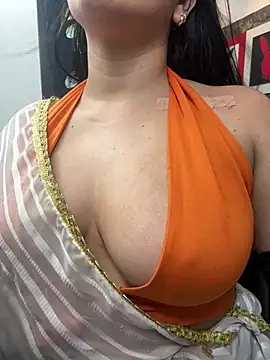 Chat XXX ao vivo de dayadubey_