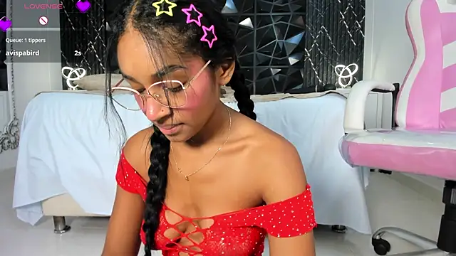 Chat +18 de Angelicamayson ao vivo