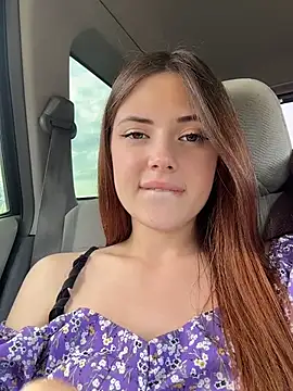 XXX chat uživo modela RubyRiot
