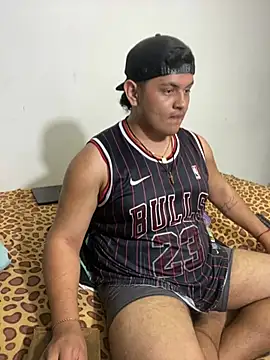 Chat +18 de boy_jasson ao vivo