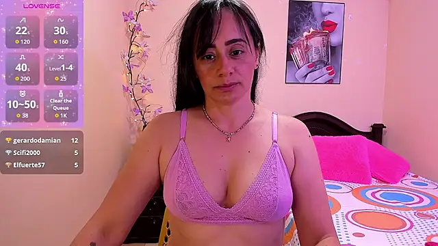 sara_florez12's Live XXX Chat