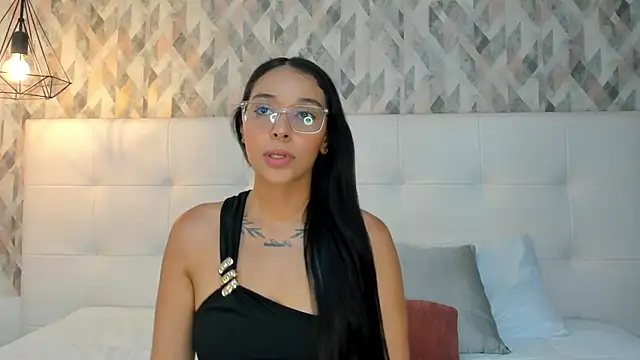 Chatroom XXX en direct de Roseaurora