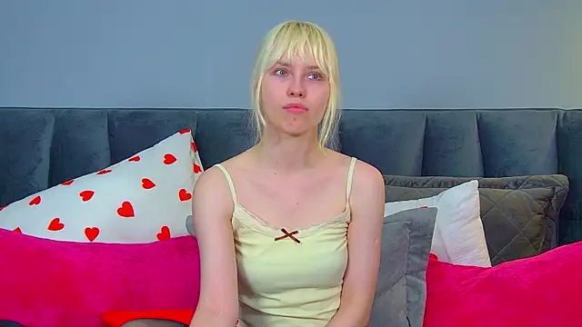 HannahHollis' Live XXX Chat