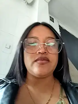 Mia_Risky-1's Live XXX Chat