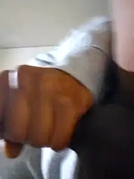 Nude-Deen Pertunjukan Webcam