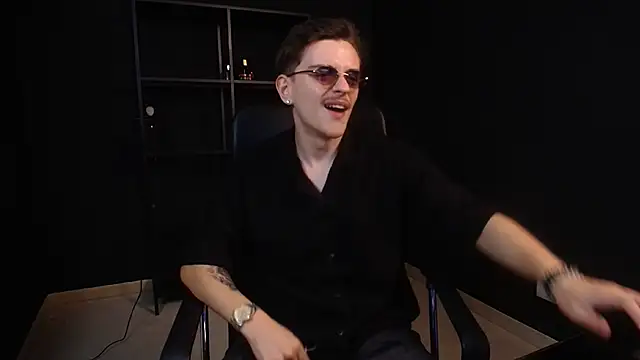 Онлайн чат XXX FelixStarkk