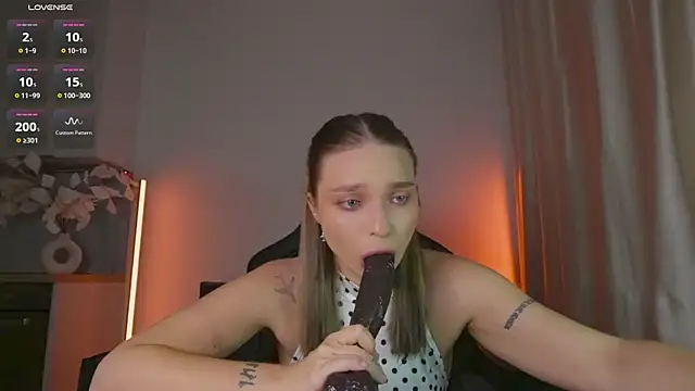 Chatroom XXX en direct de violla_sinzz
