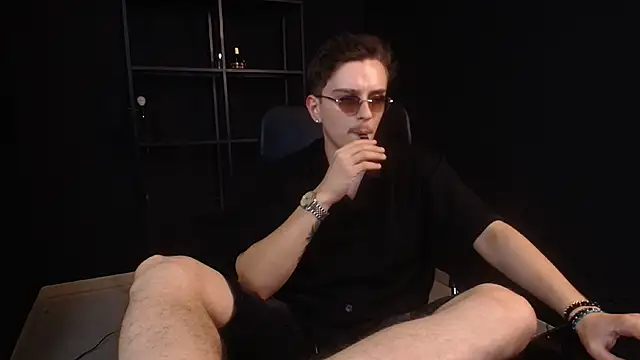 FelixStarkk Adlı Modelin Canlı XXX Sohbeti