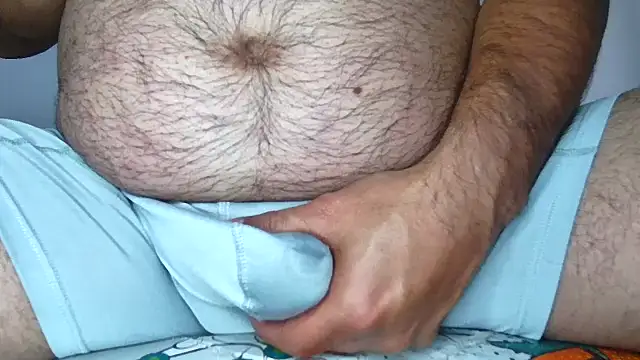 צ'אט XXX בשידור חי של ChubbyLatin_
