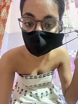 Sandhya_77's Live XXX Chat