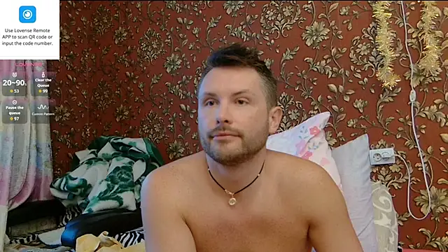 XXX chat uživo modela MartinBrandon