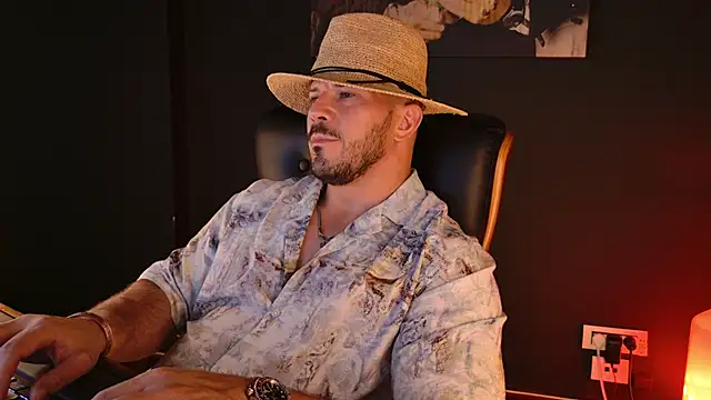 AngeloEric XXX чат на живо