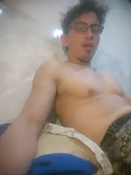 traiwe06 现场XXX聊天