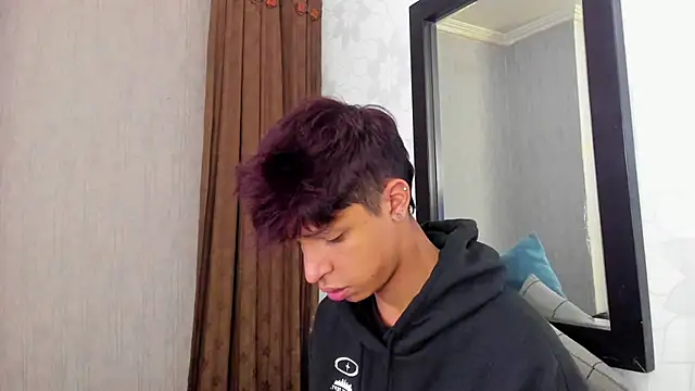 Ethan_qop Live XXX-Chat