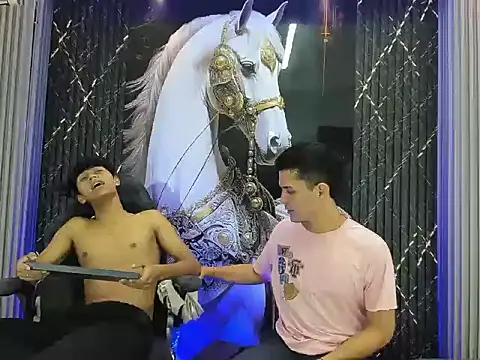 XXX chat uživo modela Benjamin_Alam