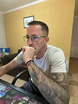 Chat +18 de MeladoDiMel ao vivo