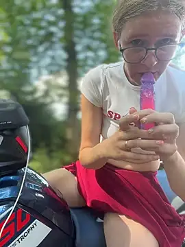 Živý XXX chat Bikergirl_97