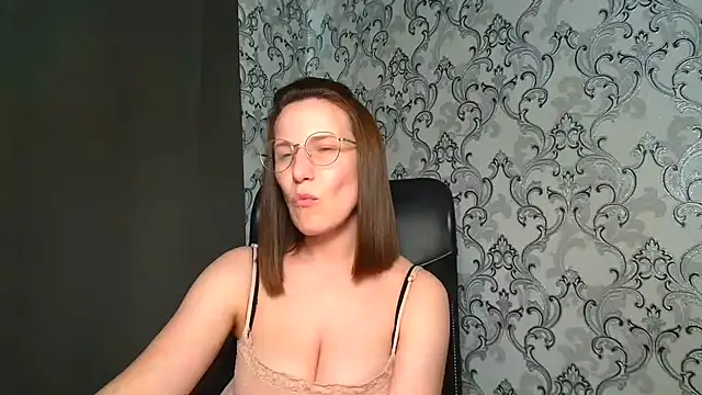 Czat XXX na żywo – Kelly_Kisss