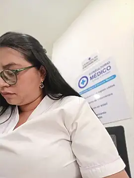 SOFI__10 XXX чат на живо
