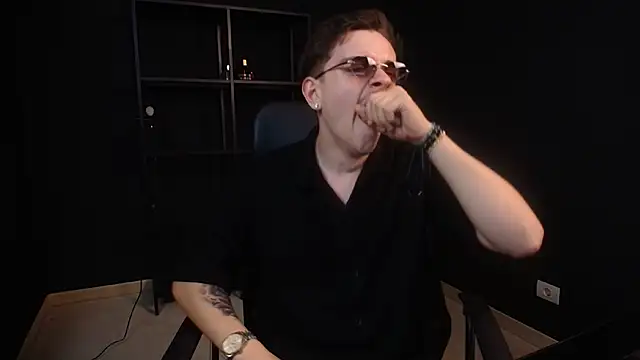 Онлайн чат XXX FelixStarkk