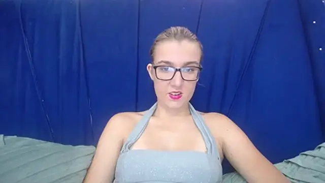 Yennyloves' Live XXX Chat