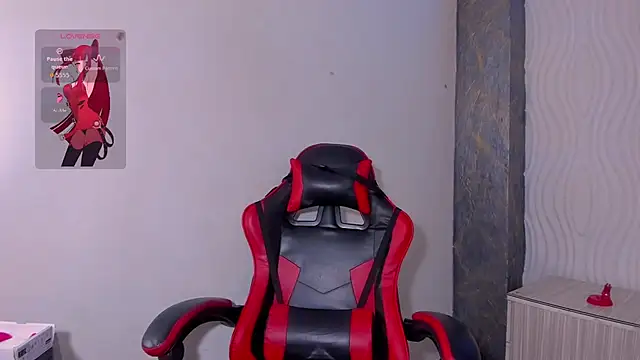 צ'אט XXX בשידור חי של Raven_Rouge_
