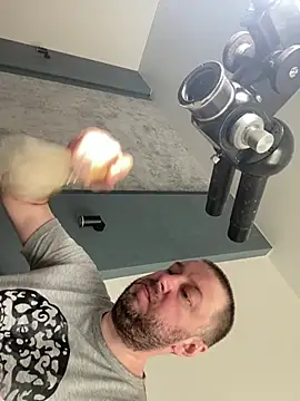 XXX chat uživo modela DorianJeday