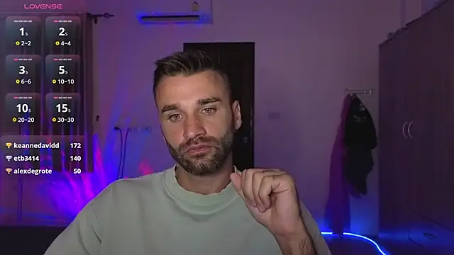 XXX chat uživo modela DaddySlava