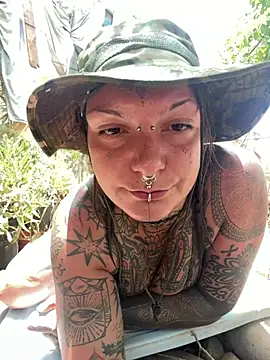 lizzardqueeen's Live XXX Chat