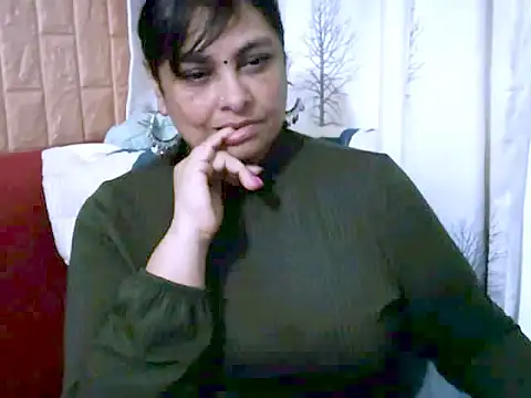 Indiansweetness77's Live XXX Chat