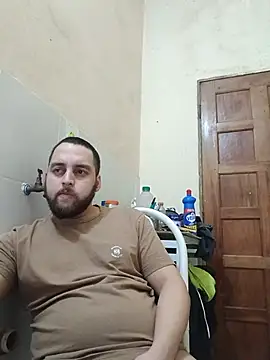 Chat +18 de matvaz21cm ao vivo